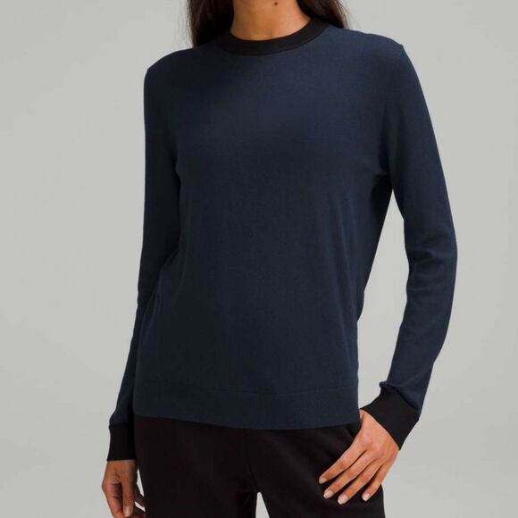 VGUC Lululemon Silk Blend Navy Black Crewneck Sweater Sz 12 - Picture 1 of 9